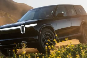 Rivian ya tiene su desembarco europeo dibujado: tres modelos serán los encargados de abrirle la puerta