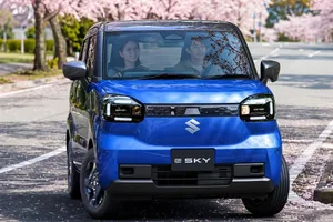 Suzuki quiere vender en Europa uno de los coches más japoneses que existen: eléctrico, diminuto y con 310 km de autonomía