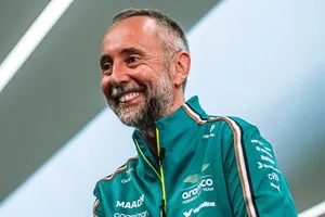 Aston Martin construirá el coche de Alonso para 2027 sin conservar ninguna pieza del monoplaza actual, según Cardile