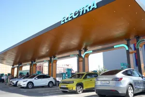 Cargar en la ciudad como en la gasolinera: lo que significa el nuevo hub de 600 kW en Madrid