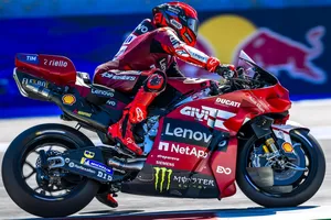 Ni circuitos Aprilia ni trazados Ducati: «Marc Márquez está callando a todos»