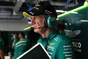 De la Rosa afirma que Newey ha salvado a Aston Martin del caos interno: «Ha ayudado a mantener la calma»