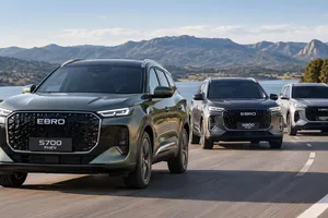 EBRO rebaja sus s700, s800 y s900 PHEV hasta 6.555 euros: etiqueta CERO y más de 1.000 km de autonomía
