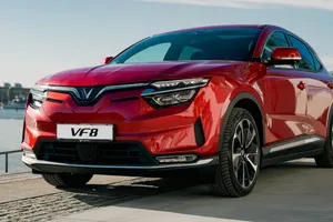 Esta firma de coches eléctricos lleva 5 CEO diferentes en menos de 10 años: el nuevo es el hijo del fundador