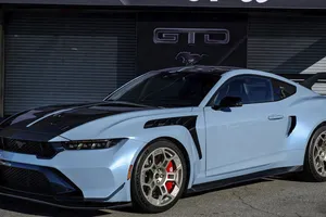 El Ford Mustang GTD vuelve a venderse en Europa, en España cuesta casi 400.000 euros y la razón no te sorprenderá
