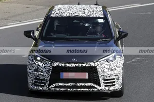 El Lexus LBX Morizo RR prepara una nueva locura, estas fotos espía en Nürburgring destapan un techo de carbono y más