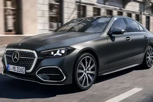 Llega el nuevo Mercedes Clase C 2027 de gasolina y diésel, así quedan los precios del rival del BMW Serie 3