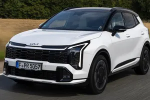 El KIA Sportage responde al MG HS con más de 9.500 € de descuento y 7 años de garantía