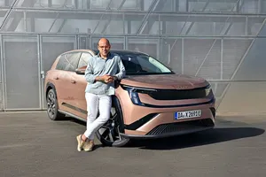 Tiene 7 asientos, 935 litros de maletero y es rival directo del Tesla Model Y: pruebo el nuevo SUV eléctrico de Skoda