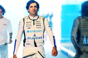 De su mejor clasificación del año a perder puestos: la FIA sanciona a Sainz en Bakú