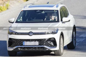 El Volkswagen Tiguan R 2027 ya no se esconde en sus últimas pruebas, así es el SUV deportivo con motor 2.0 TSI, 4MOTION y más de 300 CV