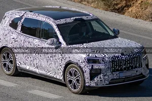 El Audi Q7 de Zeekr cazado en Europa: más de 1.300 CV para un SUV PHEV que plantará cara a BMW y Mercedes