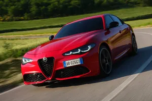Alfa Romeo renueva Junior, Tonale, Giulia y Stelvio: cambian por dentro, pero conservan su carácter
