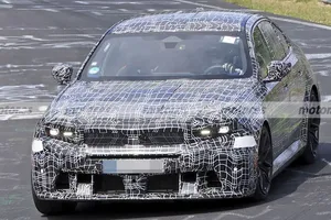 El nuevo BMW M5 rueda en Nürburgring camino de las últimas pruebas de invierno antes de su debut en 2027