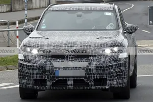 El BMW X5 M eléctrico reaparece en fotos espía cerca de Nürburgring con unos 1.000 CV para plantar cara al Mercedes-AMG GT SUV