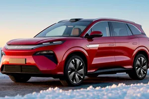 Nuevo BYD Atto 8, un buque insignia eléctrico con carga ultrarrápida FLASH Charging y hasta 653 km de autonomía