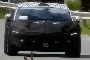El Audi A8 de Xiaomi ya rueda camuflado y SU9 Lux apunta a ser su nombre