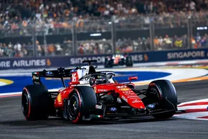 El Ferrari que frenó solo y el Aston Martin ‘perdido’ en Singapur: los F1 de 2026 hacen cosas cada vez más extrañas