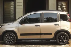 El Fiat Pandina recupera el espíritu del Autobianchi Y10 30 años después con su versión más exclusiva