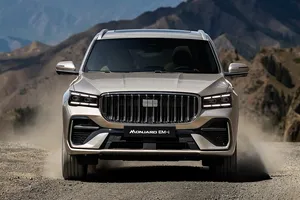 Nuevo Geely Monjaro EM-i, llega el SUV PHEV con 334 CV que hace 116 km sin gastar gasolina y no teme salir del asfalto