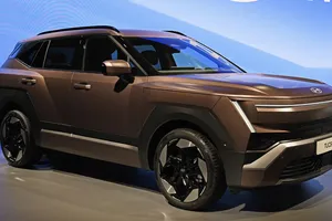 El Hyundai TUCSON 2027 se carga dos motores y obliga a dar el salto al híbrido para tener tracción 4x4