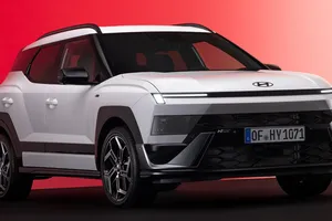 El Hyundai BAYON cambia por completo, estrena un interior más tecnológico y confirma una versión híbrida en 2027