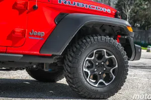 El Jeep Wrangler deja Europa sin despedida tras casi 40 años y con una factura de 16.700 euros por unidad para Stellantis