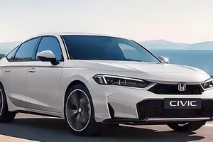 El Honda Civic ë-HEV 2027 estrena ocho marchas que no existen y lo hace sin subir de precio