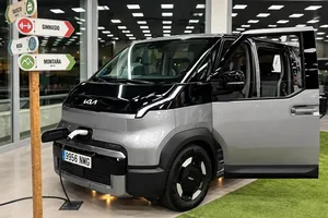 Kia PV5: conocemos en Zaragoza toda la gama, incluida camper