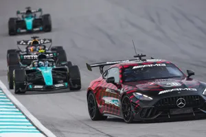 La FIA se excusa tras el esperpento de Sepang: «No había sido detectado por la FIA ni por los equipos»