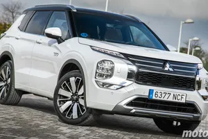 El Mitsubishi Outlander 2027 ya tiene precios, la gama se renueva con un nuevo e importante acabado
