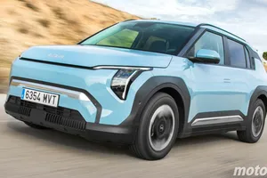 Ni BYD Atto 2 ni Renault 4, el KIA EV3 con 600 km de autonomía y 6.300 € de rebaja es el B-SUV eléctrico que arrasa en España