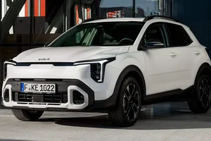 El KIA Stonic baja 3.700 € y entra en territorio de SUV chino barato con 7 años de garantía