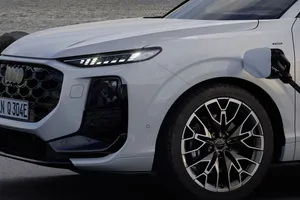 El Audi Q3 híbrido enchufable de 204 CV ya tiene precio en España: ahorrar 2.360 euros supone renunciar a 68 CV