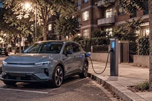 No es un cargador rápido ni una plaza de garaje: Seattle resuelve la carga eléctrica en la acera