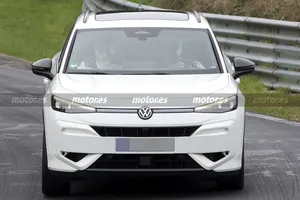 El nuevo Volkswagen T-Roc R no llegará hasta 2027, pero vuelve a Nürburgring con más de 300 CV en el horizonte