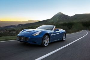 Ferrari California 2012: más ligero, más potente y más ágil