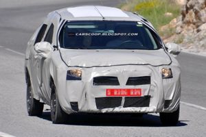 La segunda generación del Dacia Logan asoma la parrilla