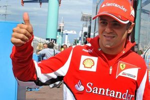 Oficial: Massa se queda en Ferrari en 2013