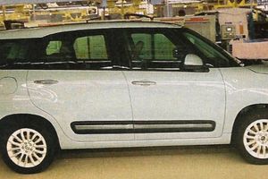 El Fiat 500XL se descubre en su primera imagen