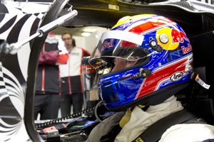 Mark Webber prueba su nuevo Porsche de Le Mans