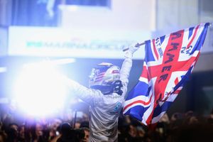 Lewis Hamilton culmina un año brillante: las cifras del campeón