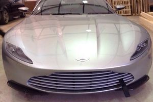 Aston Martin DB10, la película 'Spectre' de James Bond ya tiene su coche protagonista