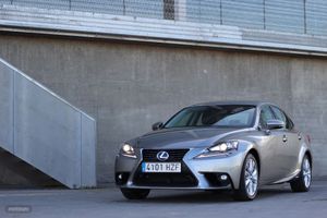 Prueba Lexus IS 300h: Introducción, precios y versiones (I)