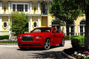Rolls-Royce Wraith St. James Edition, los 632 CV del "Rolls" más potente se visten de rojo pasión