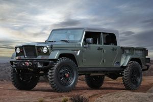 Easter Safari 2016 (II): Jeep Crew Chief 715 y Jeep Comanche, ¡un Renegade pick-up!