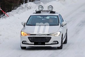Seat Ibiza 2017: cazado en la nieve disfrazado otra vez de Hyundai