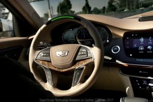 Cadillac presenta su tecnología Super Cruise en un anuncio televisivo
