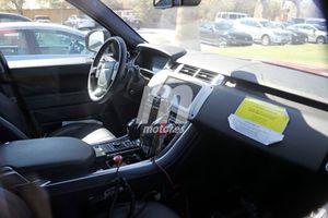 Un vistazo al interior del Range Rover Sport 2018 con mecánica híbrida