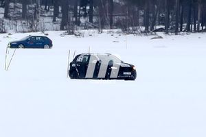 Volvo XC40 2018: primeras fotos espía de un prototipo del esperado SUV sueco